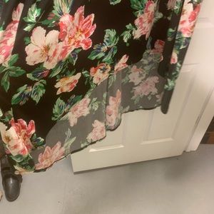 High and low sleeveless floral dress